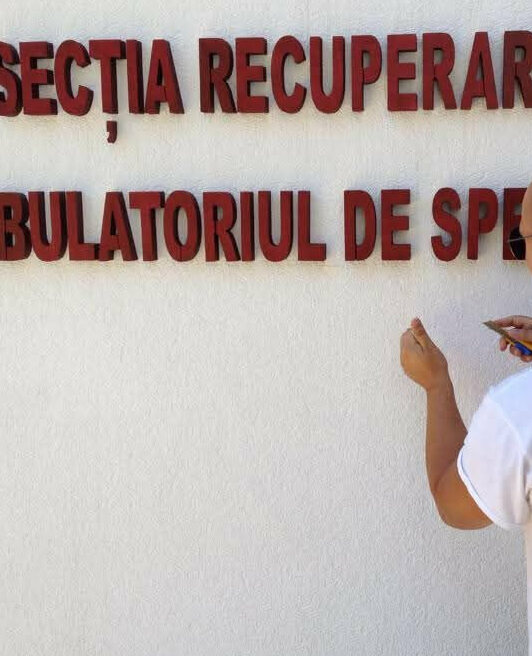 litere volumetrice sibiu pentru sectia recuperare copii ambulatoriu montate pe fatada iluminare led