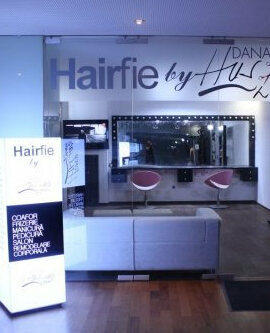 cub luminos sibiu pentru salon hairstylist hairfie reclama iluminata led pentru promovare servicii beauty