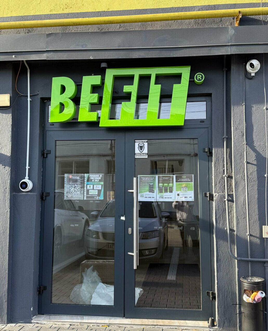 logo luminos sibiu pentru sala fitness befit litere volumetrice premium iluminare led pentru vizibilitate maxima si branding puternic