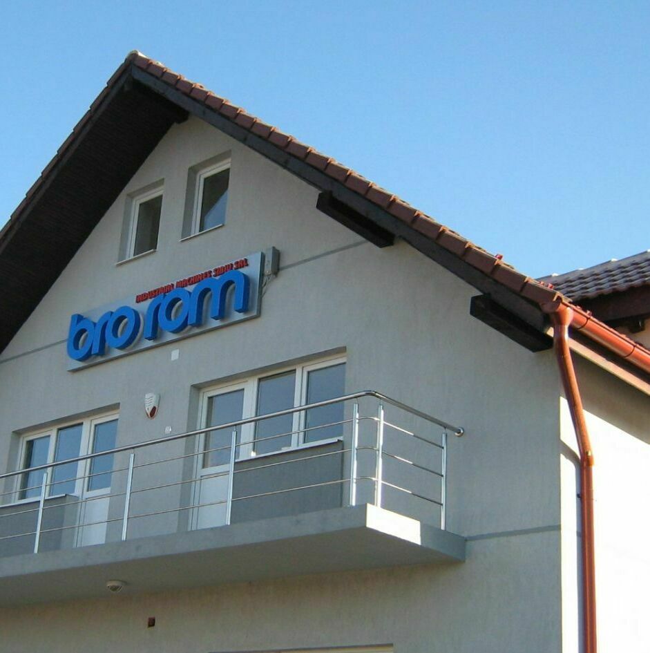 Realizarea unei reclame publicitare luminoase și una neluminoasă pentru companii de top din Sibiu