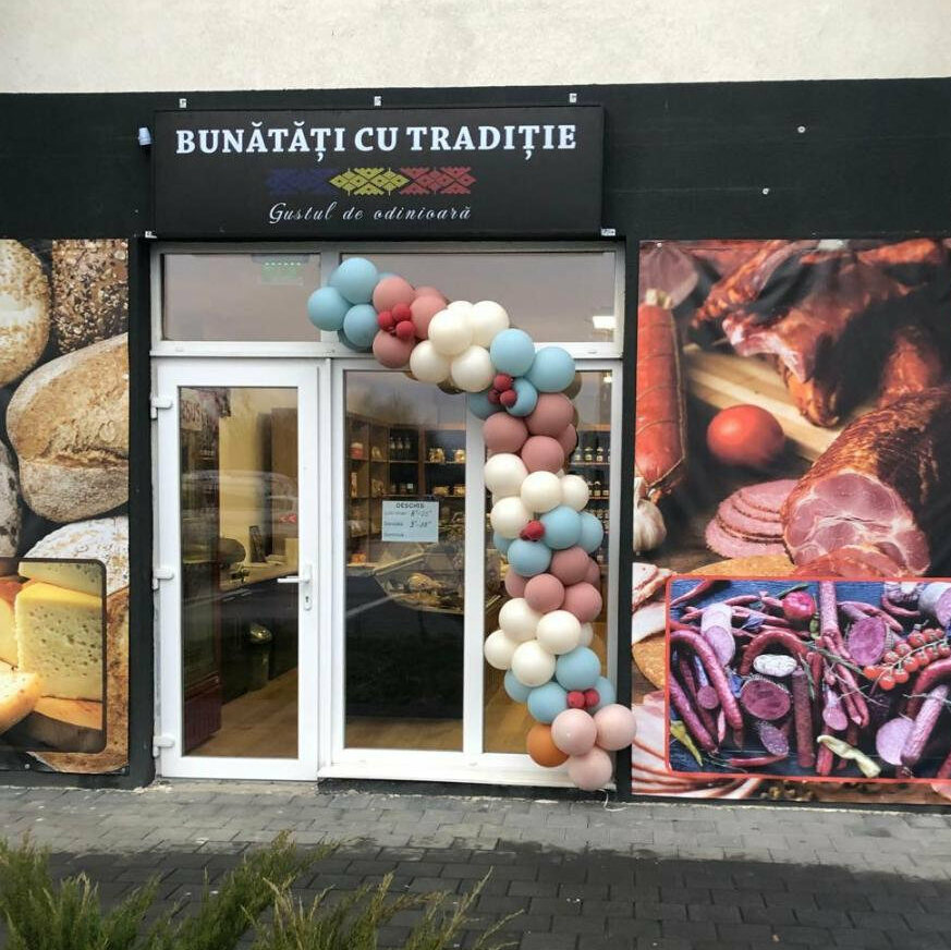 Caseta luminoasa Sibiu – reclama LED pentru magazin traditional cu vizibilitate ridicata caseta luminoasa magazin traditional sibiu montata pe fatada pentru vizibilitate si promovare locala cu iluminare led