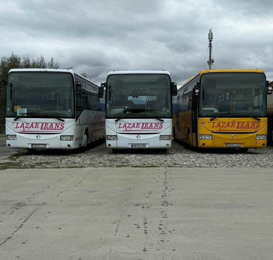 colantare autobuze transport persoane sibiu branding auto premium realizat rapid cu grafica personalizata si montaj profesional inscriptionare autobuze transport persoane sibiu pentru firma lazartrans branding profesional cu vizibilitate maxima si impact puternic in trafic