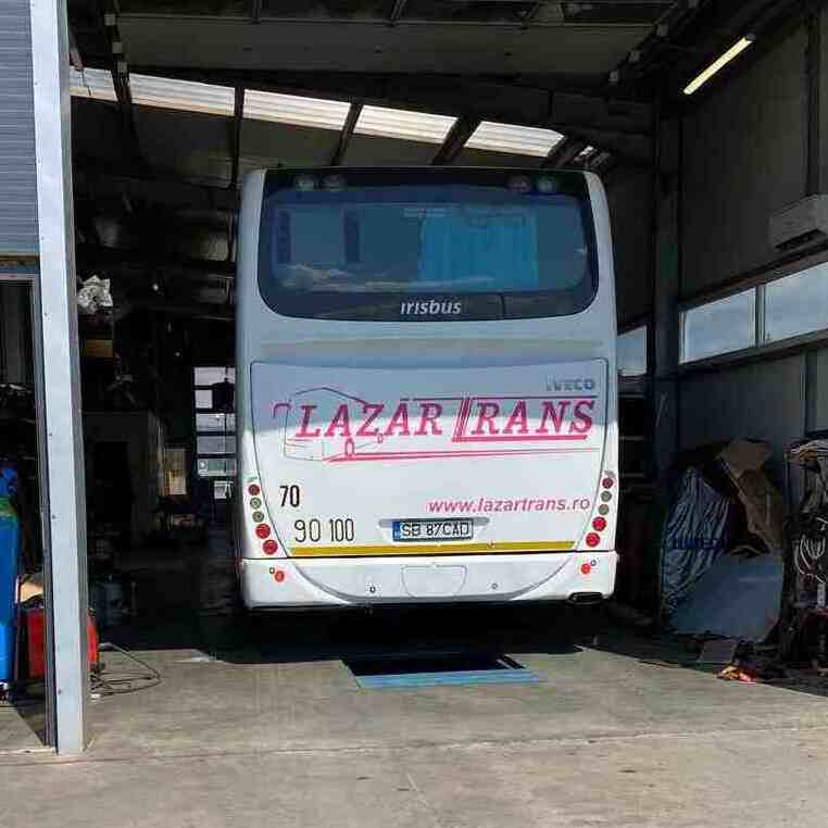 inscriptionari auto autocar spate sibiu colantare flota transport branding complet