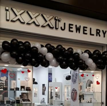 caseta luminoasa cu litere volumetrice sibiu magazin bijuterii in mall pentru branding premium si iluminare led eleganta