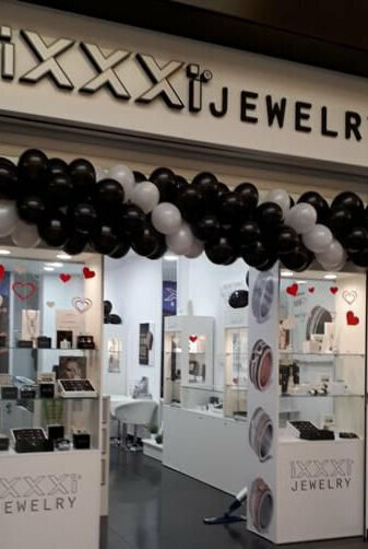 caseta luminoasa cu litere volumetrice sibiu magazin bijuterii in mall pentru branding premium si iluminare led eleganta