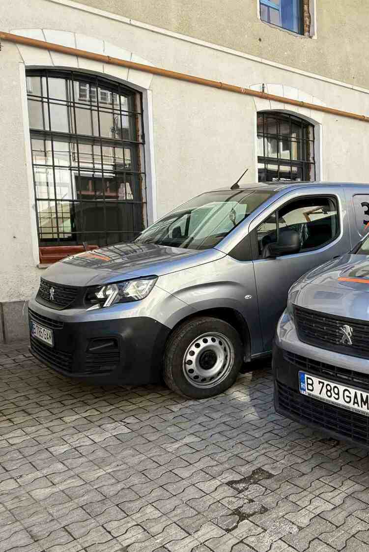 colantare dube gama sibiu inscriptionare auto utilitare branding profesional