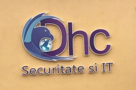 Litere volumetrice Sibiu realizate pentru firma DHC securitate si IT, logo 3D modern pentru branding profesional