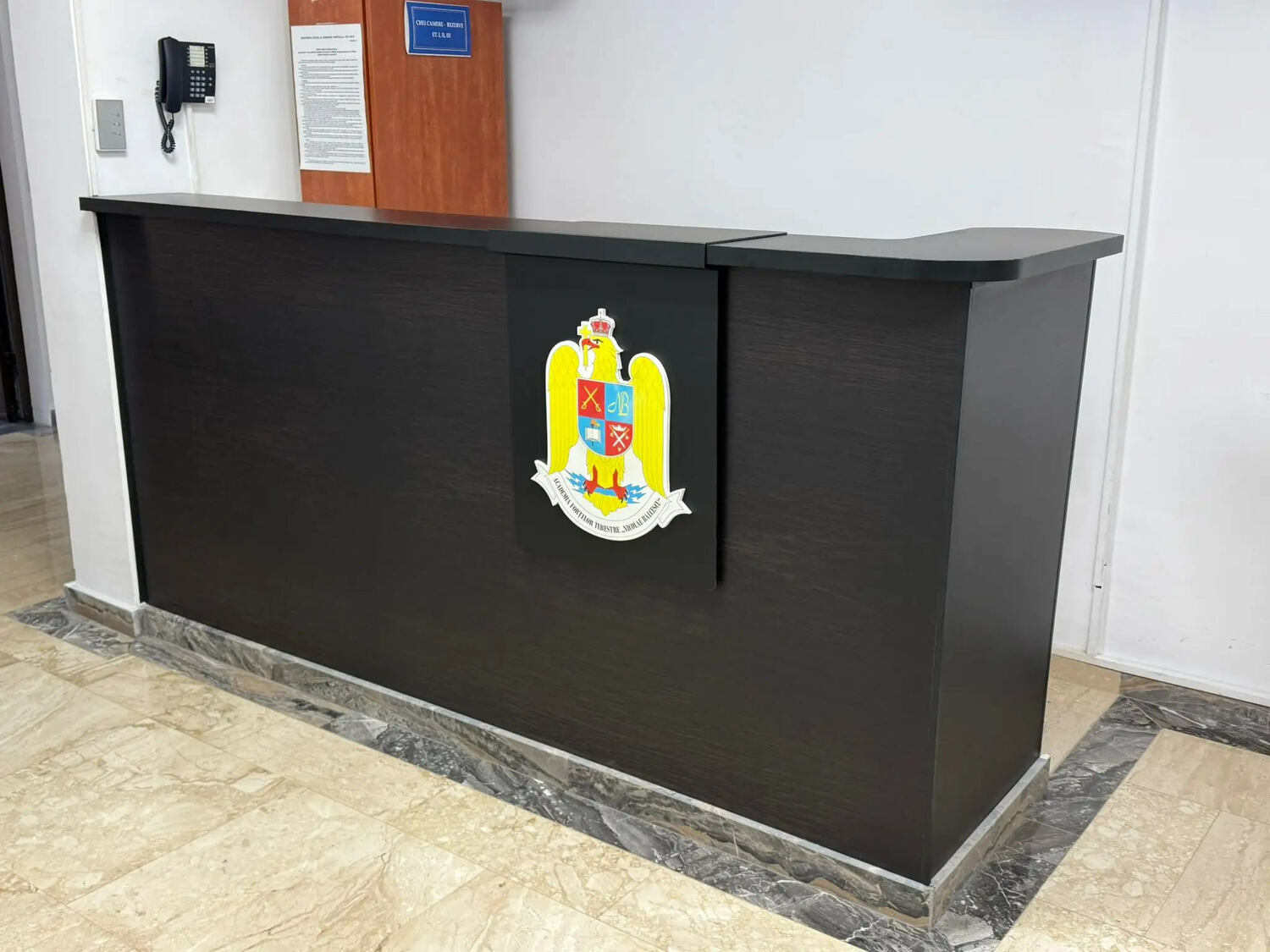 Stema volumetrica 3D Sibiu realizata pentru receptie, element decorativ premium pentru institutii si cladiri oficiale